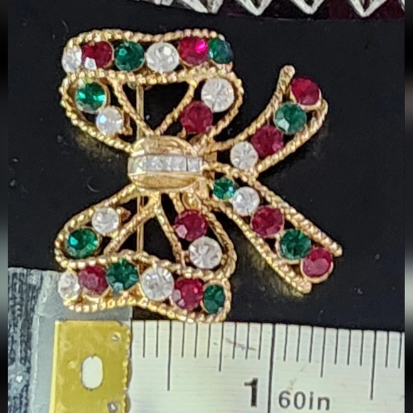 ***NWT*** Eisenberg Ice 1960s Christmas Ribbon Bow Brooch with Green Red Stones - Picture 7 of 9